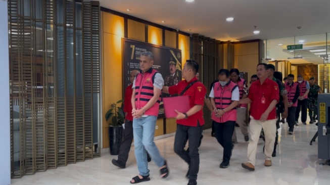 Sembilan Tersangka Korupsi di PT Telkom: Negara Rugi 431 Miliar