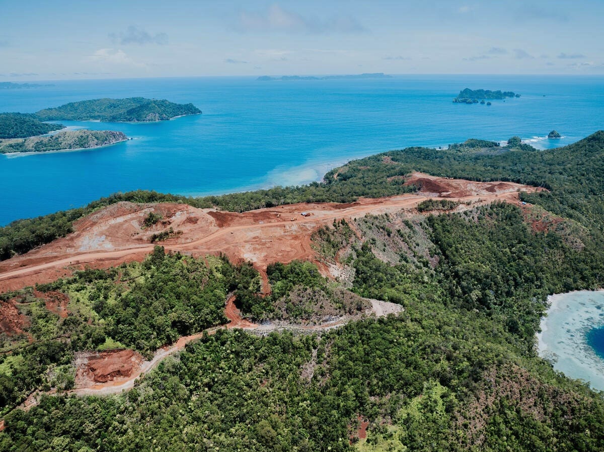 Prabowo Cabut 4 Izin Tambang Nikel di Raja Ampat, Cukupkah?