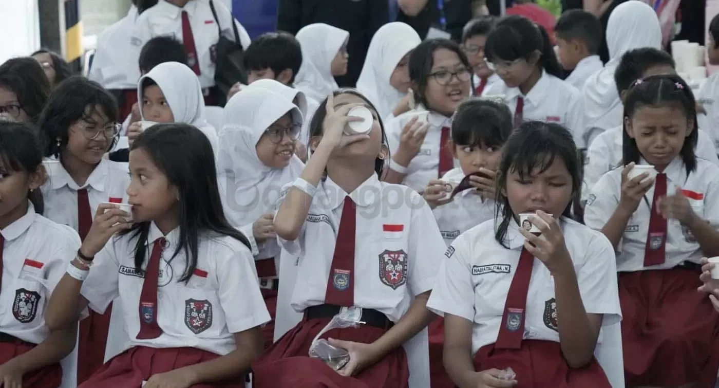 MK Putuskan SD – SMP Negeri dan Swasta Gratis Biaya