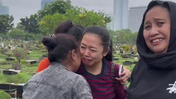 TKW Asal Batang yang Terlantar Sendirian di Hutan Malaysia.
