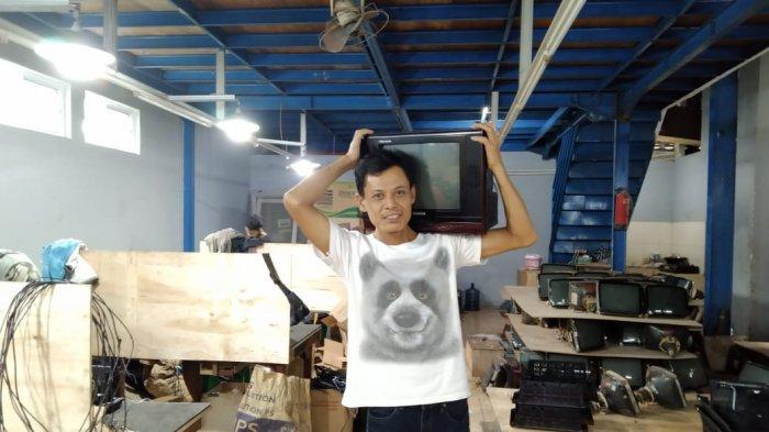 Kisah Kusrin, Perakit TV dari Barang Bekas yang Dijatuhi Hukuman